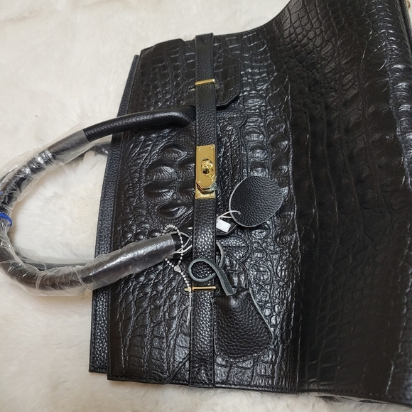 Genuine Leather Croc Embossed Top Handle Designer Style Bag Purse Black New - Picture 5 of 9